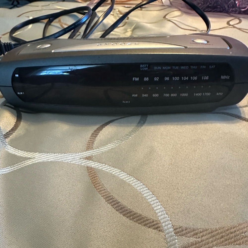 Brookstone Black and Gray AM/FM Radio and alarm